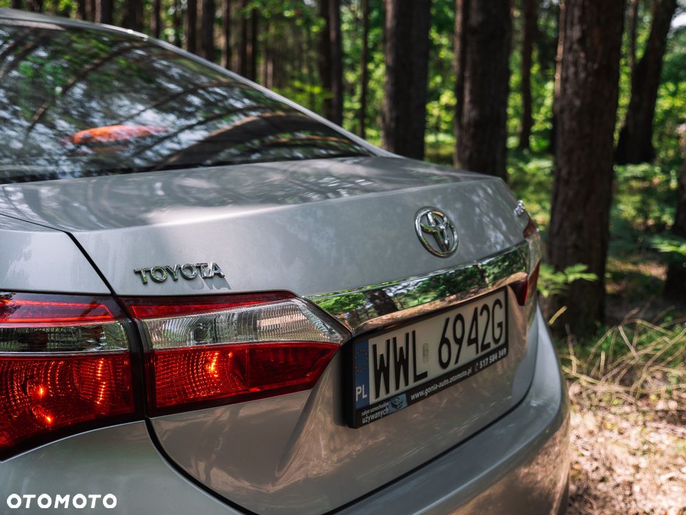Toyota Corolla - 16
