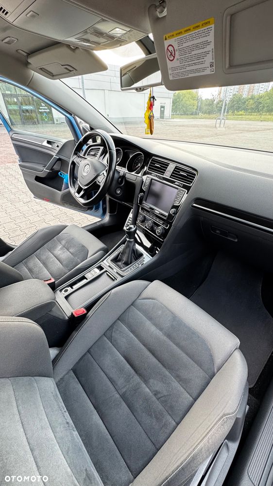Volkswagen Golf Variant - 12