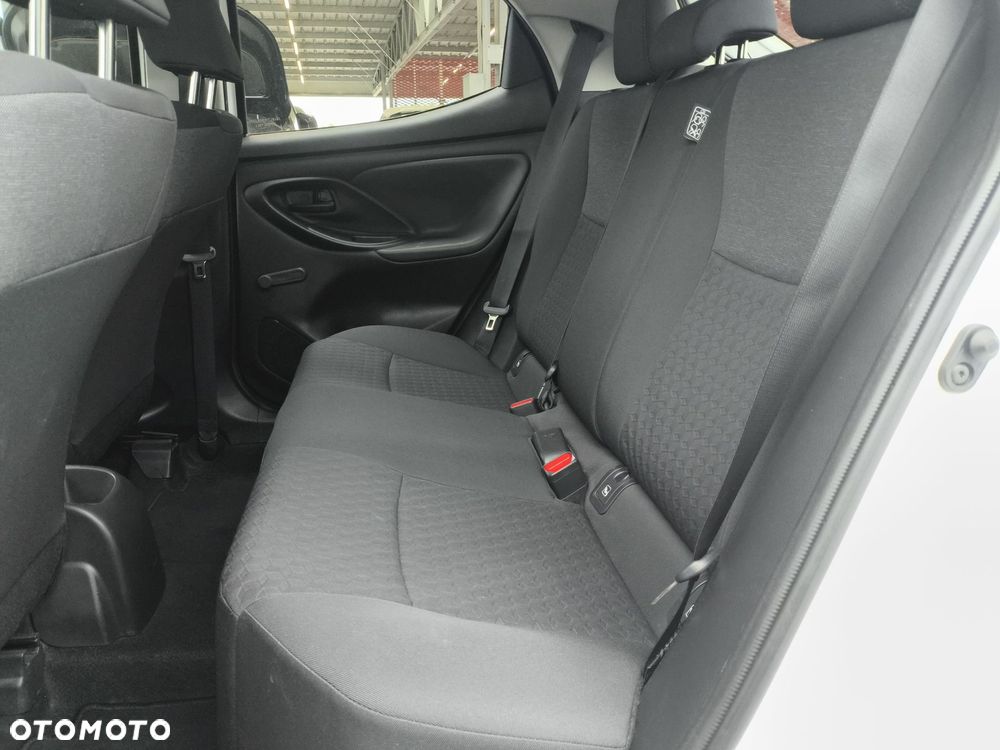 Toyota Yaris - 14