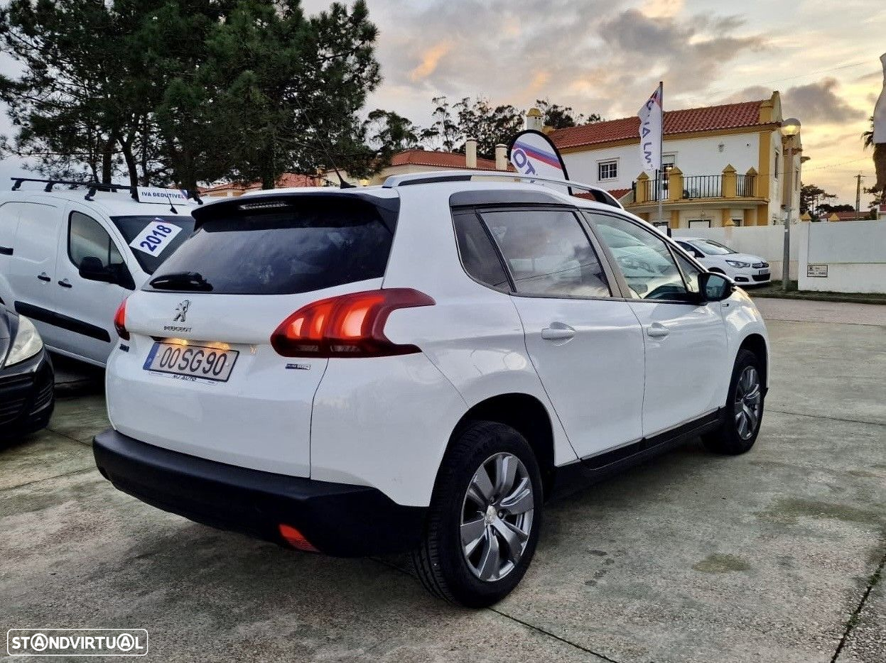 Peugeot 2008 1.2 PureTech Style - 10