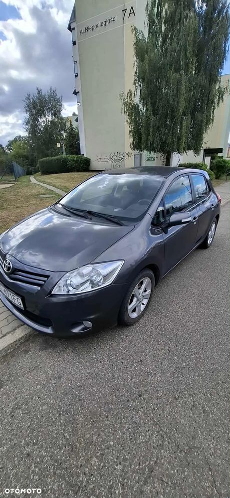Toyota Auris 1.33 VVT-i - 13