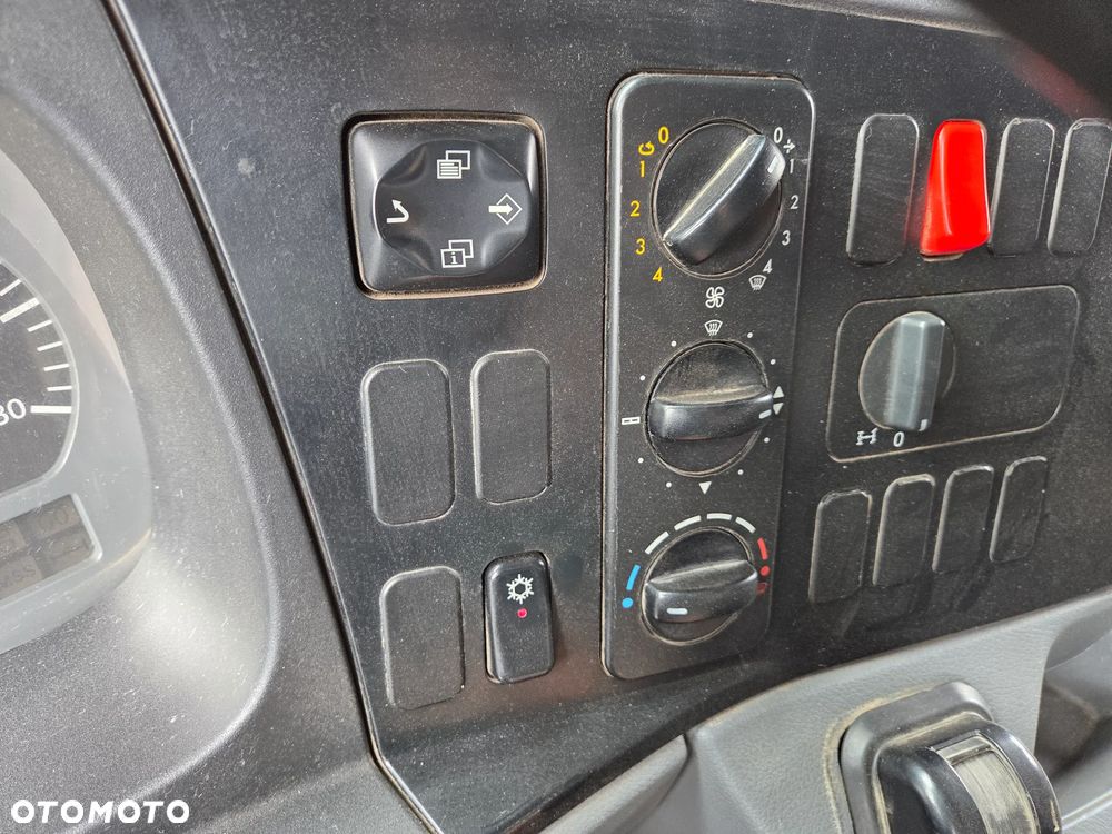 Mercedes-Benz AXOR 1826L // 9 BIEGÓW // KLIMA HAK // HDS HIAB ŻURAW DŹWIG // TYŁ PODUSZKI // EURO 4 - 29