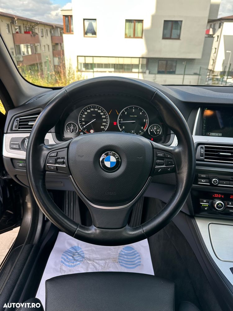 BMW Seria 5 525d Touring Aut. - 27
