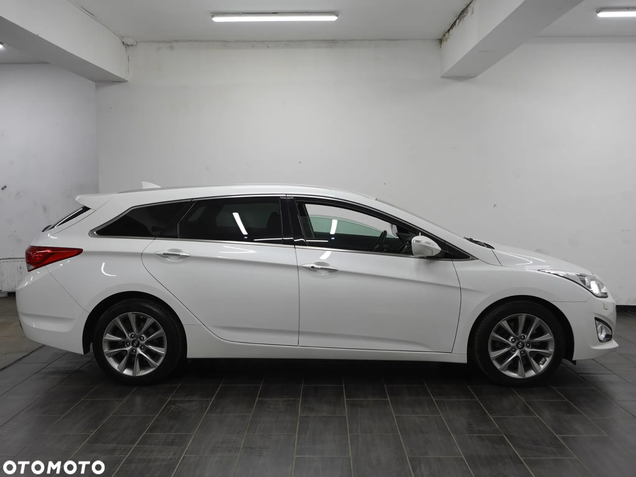 Hyundai i40 1.6 CRDi Comfort DCT - 10