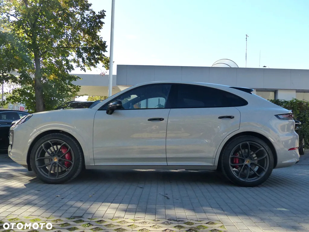 Porsche Cayenne Coupe S - 8