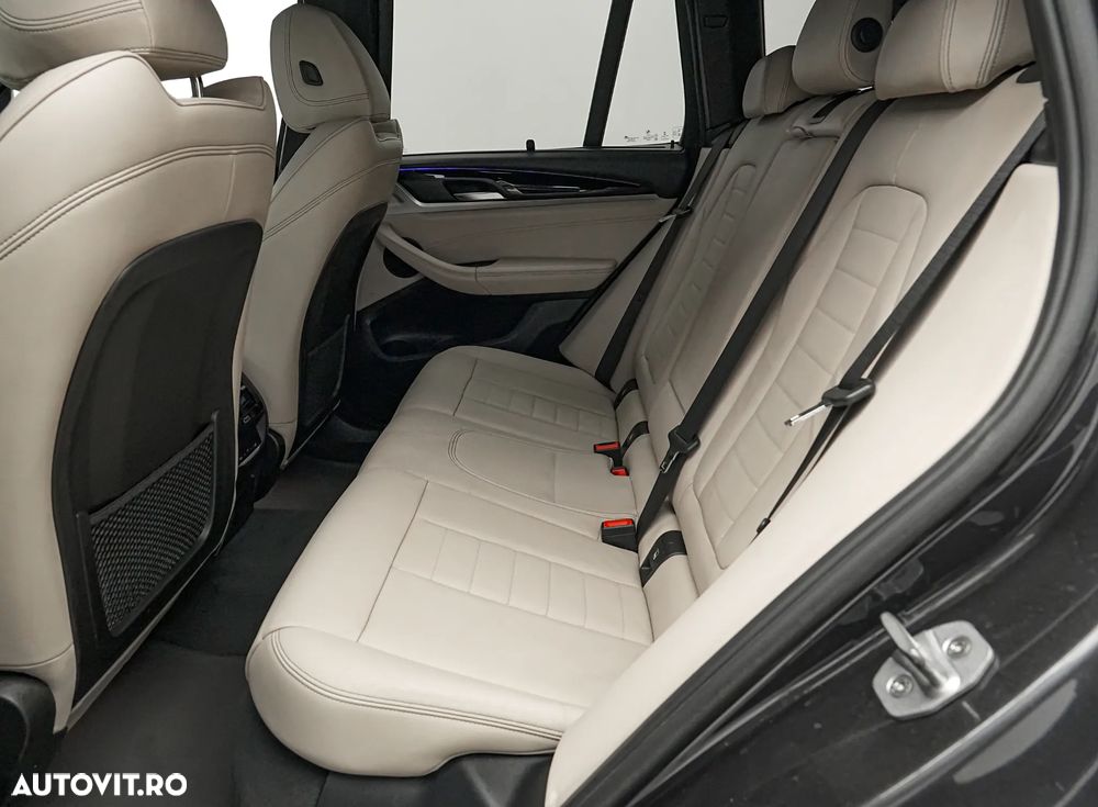 BMW X3 xDrive20d AT xLine - 16