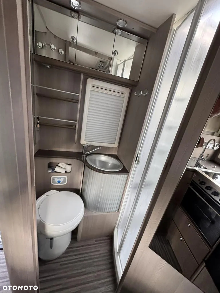 Adria MATRIX SUPREME M687 SL - 12