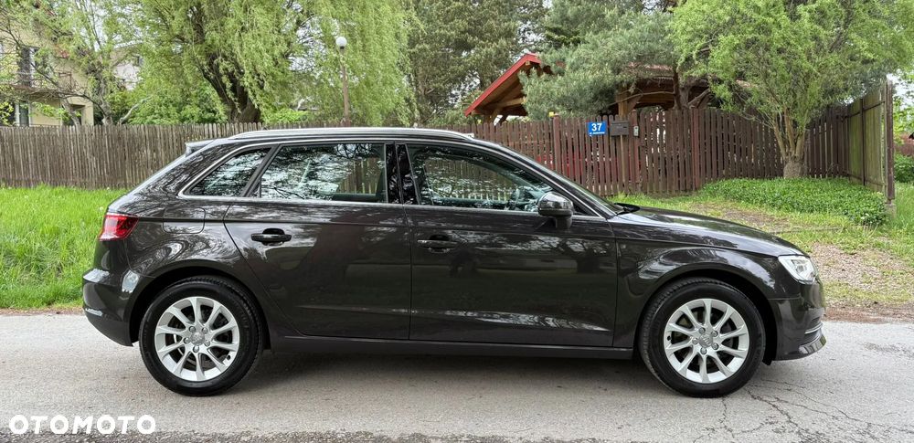 Audi A3 Sportback 1.2 TFSI Attraction S tronic - 6