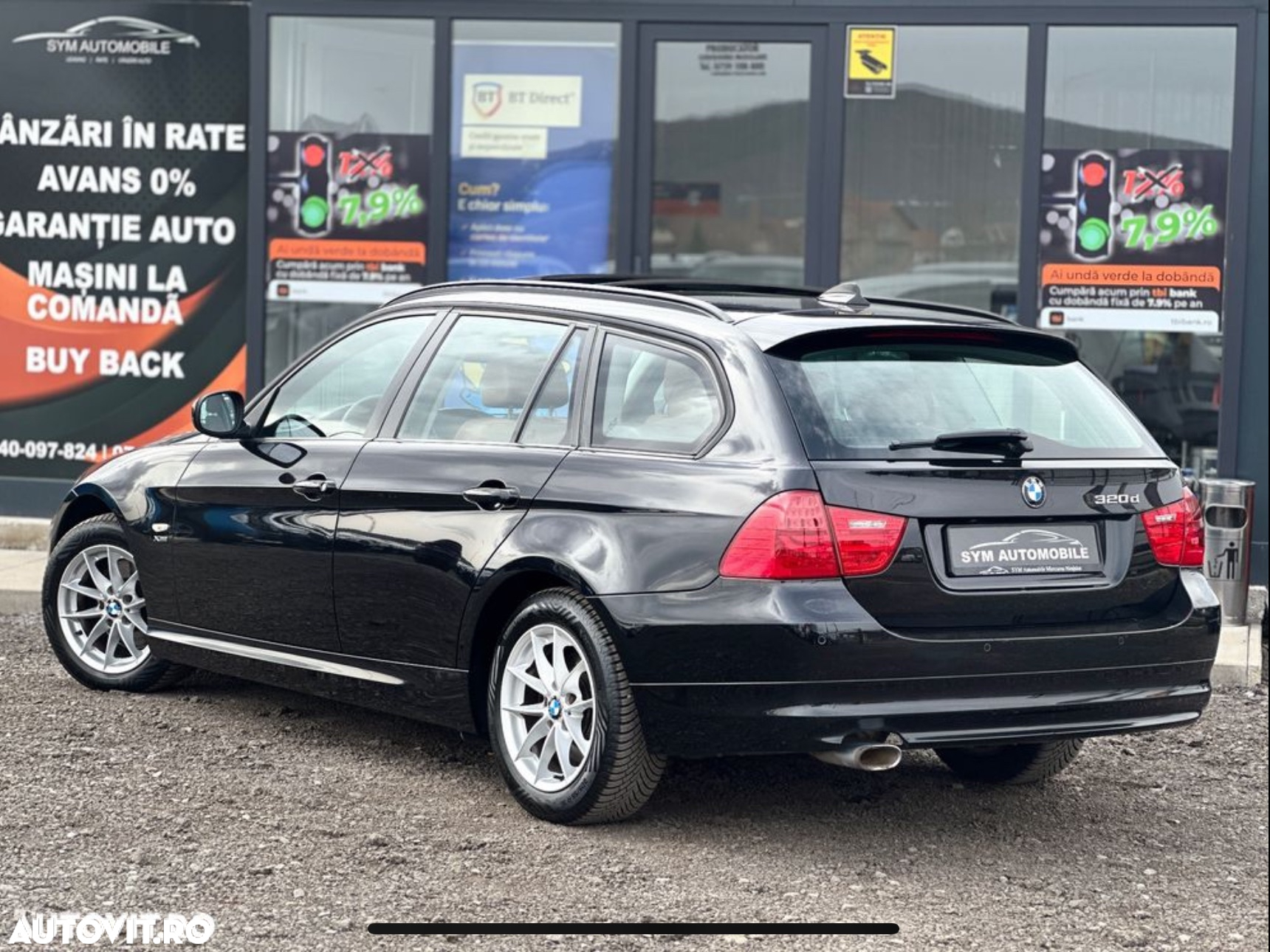 BMW Seria 3 320d xDrive DPF Touring Aut. - 3