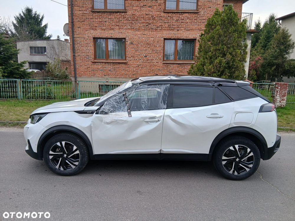 Peugeot 2008 1.2 PureTech GT S&S EAT8 - 10