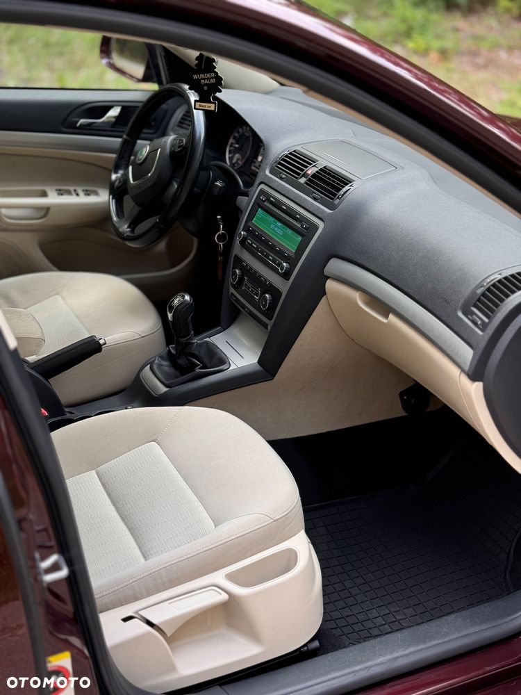 Skoda Octavia 2.0 TDI DPF Elegance - 12
