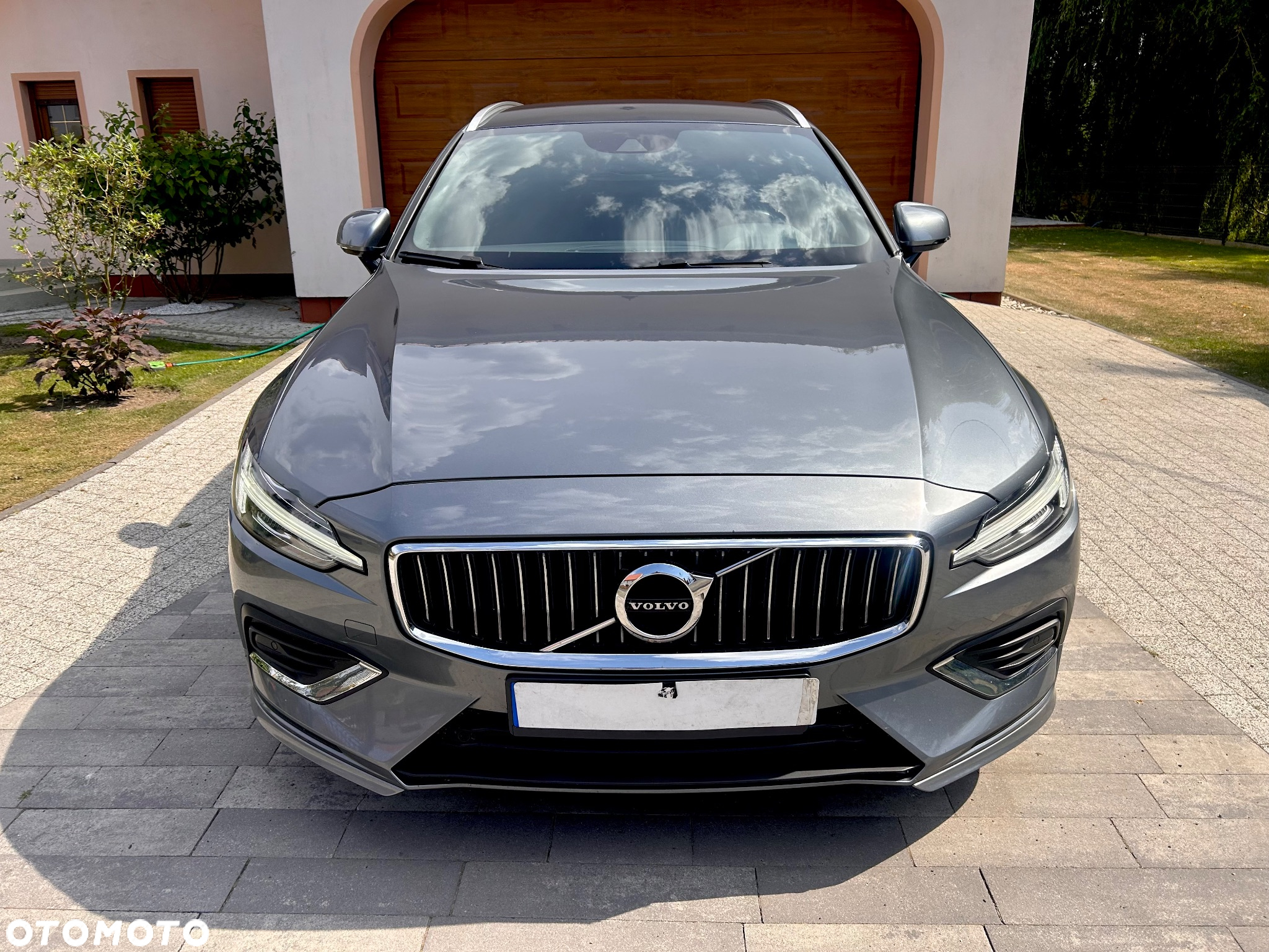 Volvo V60 T6 AWD Plug-In Hybrid Essential - 12