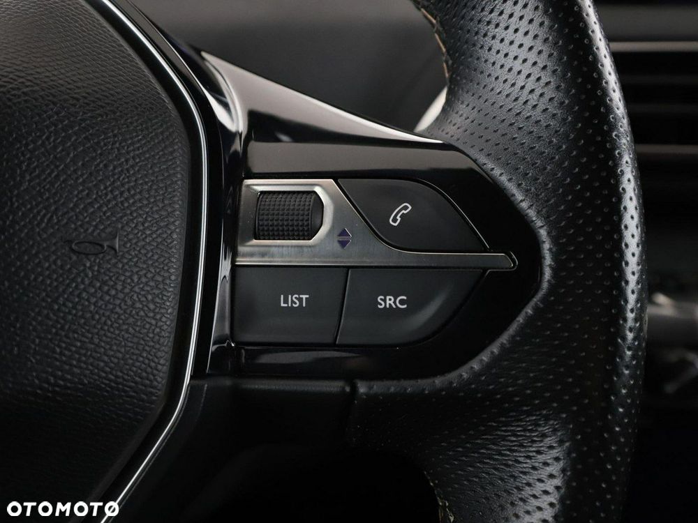 Peugeot 3008 1.2 PureTech GT S&S - 32