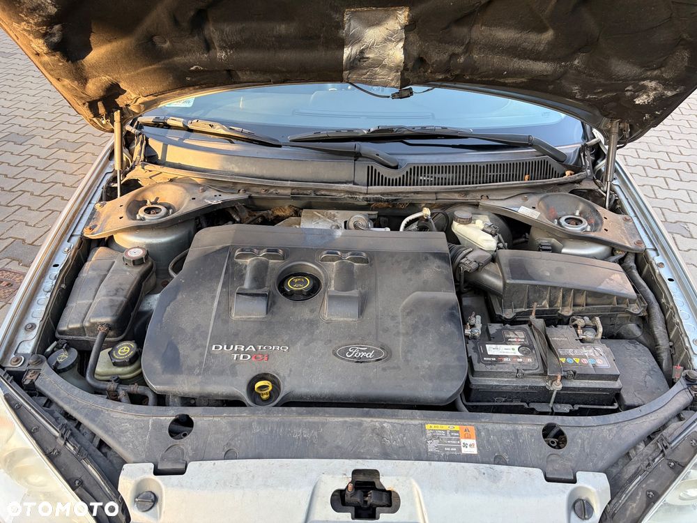 Ford Mondeo 2.0 TDCI Ghia - 11