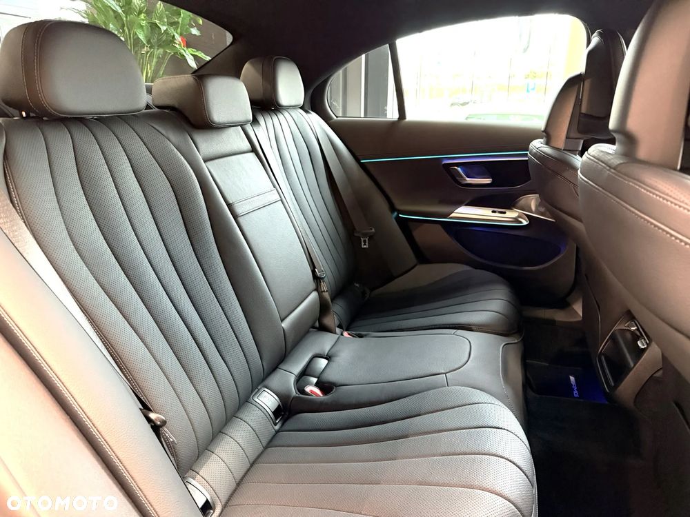 Mercedes-Benz Klasa E - 30