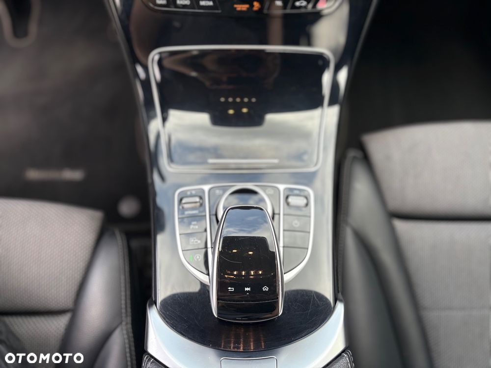 Mercedes-Benz Klasa C 220 d 9G-TRONIC - 13