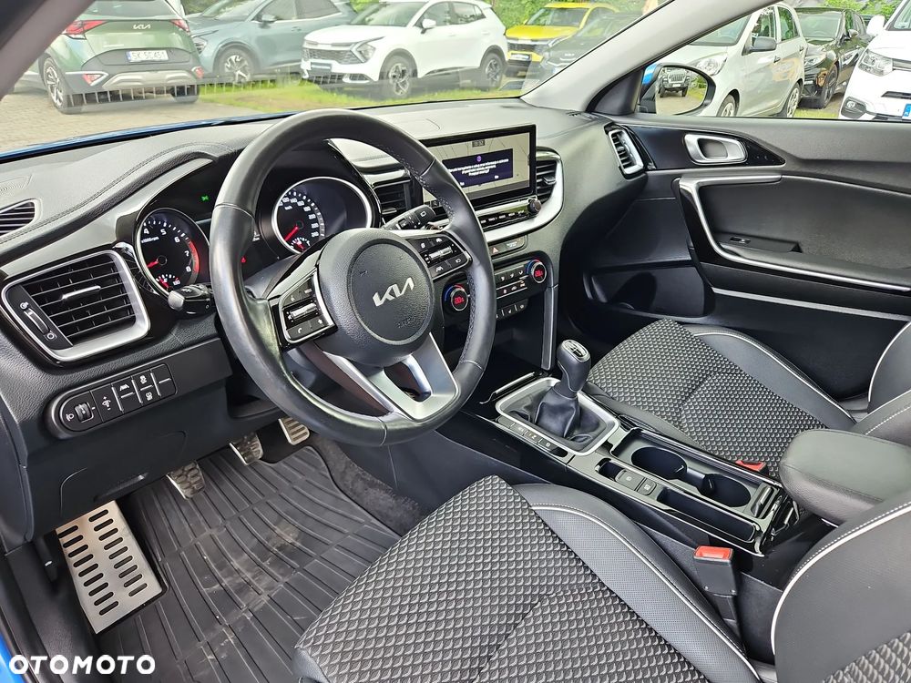 Kia Ceed 1.5 T-GDI Business Line - 10