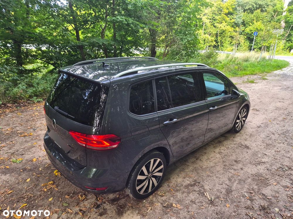 Volkswagen Touran 2.0 TDI SCR DSG ACTIVE - 4