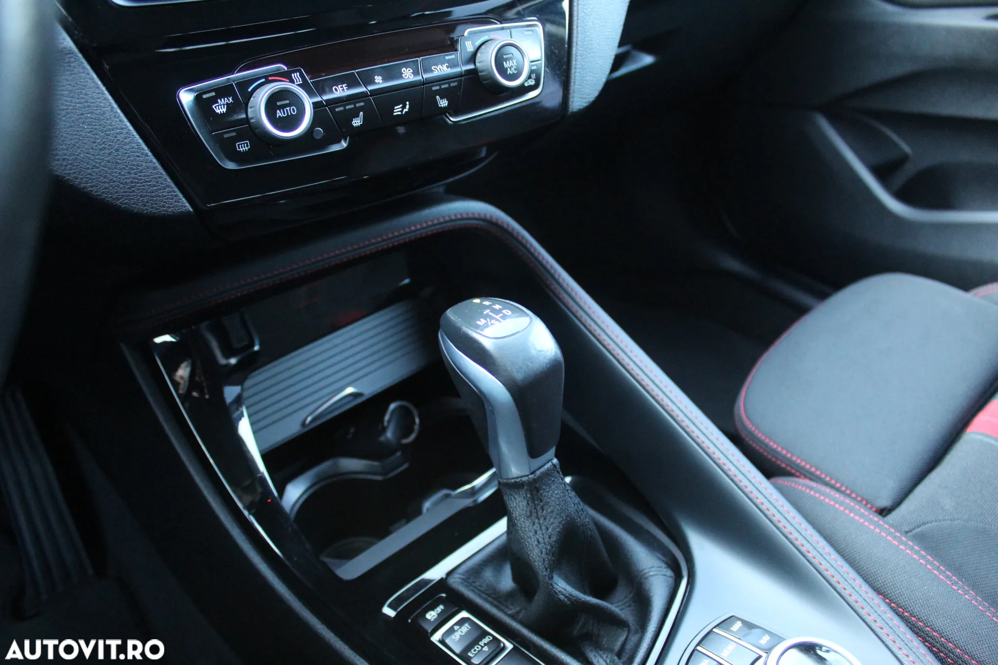 BMW X1 xDrive20i AT Sport Line - 18