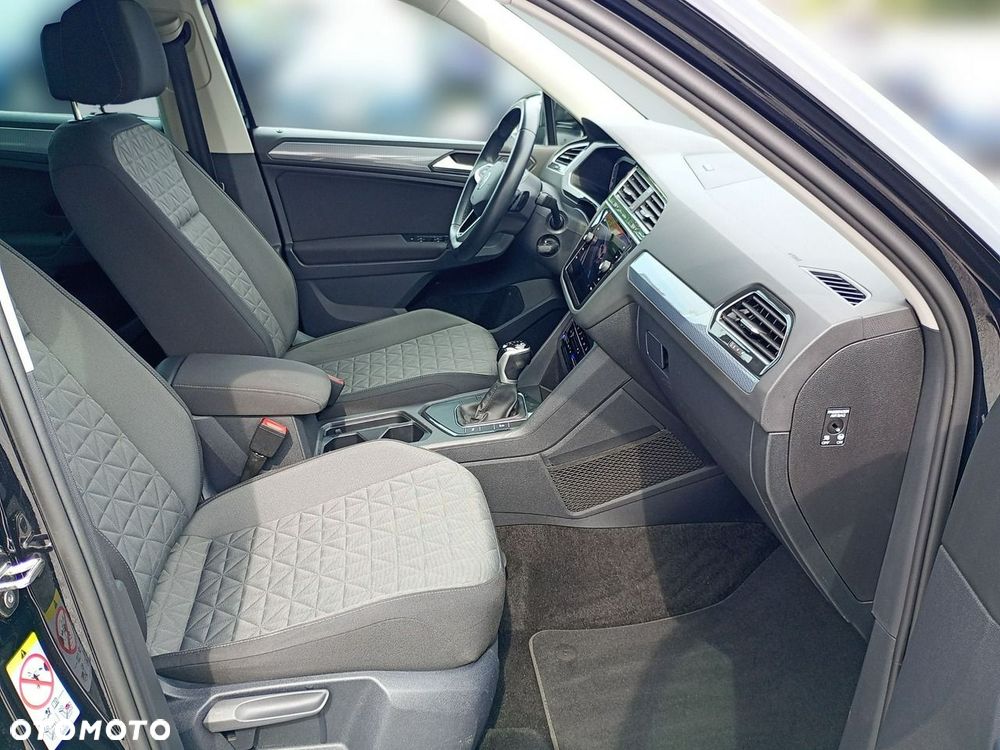 Volkswagen Tiguan 1.5 TSI EVO Life DSG - 27