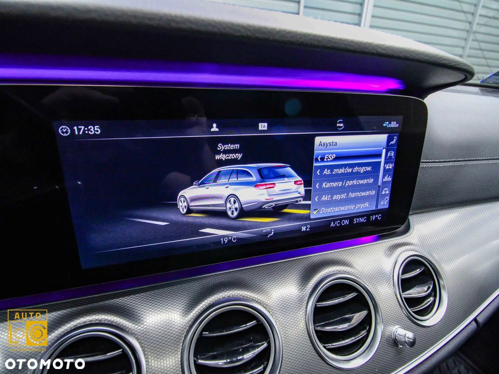 Mercedes-Benz Klasa E 220 d 4-Matic Business Edition 9G-TRONIC - 25