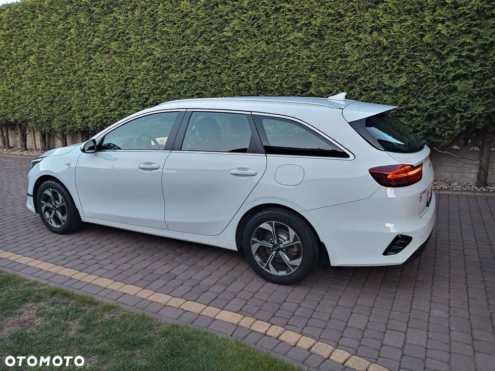 Kia Ceed 1.5 T-GDI M - 4