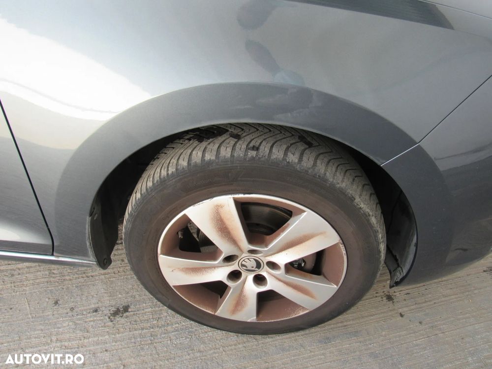 Skoda RAPID 1.0 TSI Ambition - 6