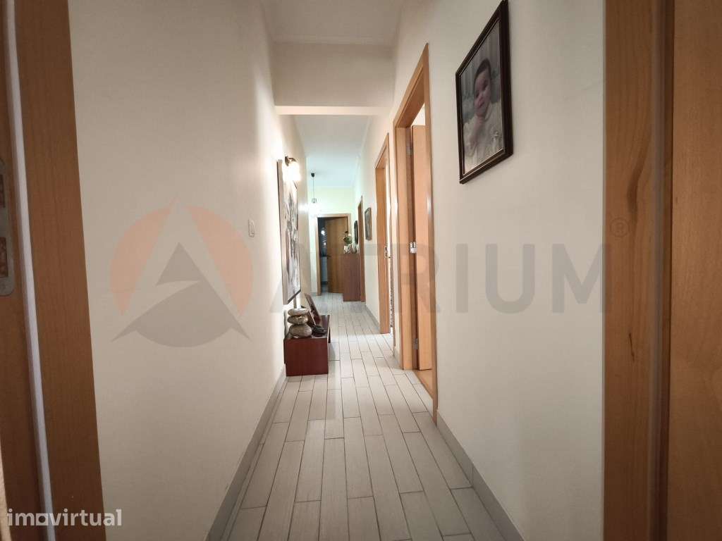Apartamento T2 parcialmente remodelado em Setúbal (Monte Belo Sul) - Grande imagem: 4/15