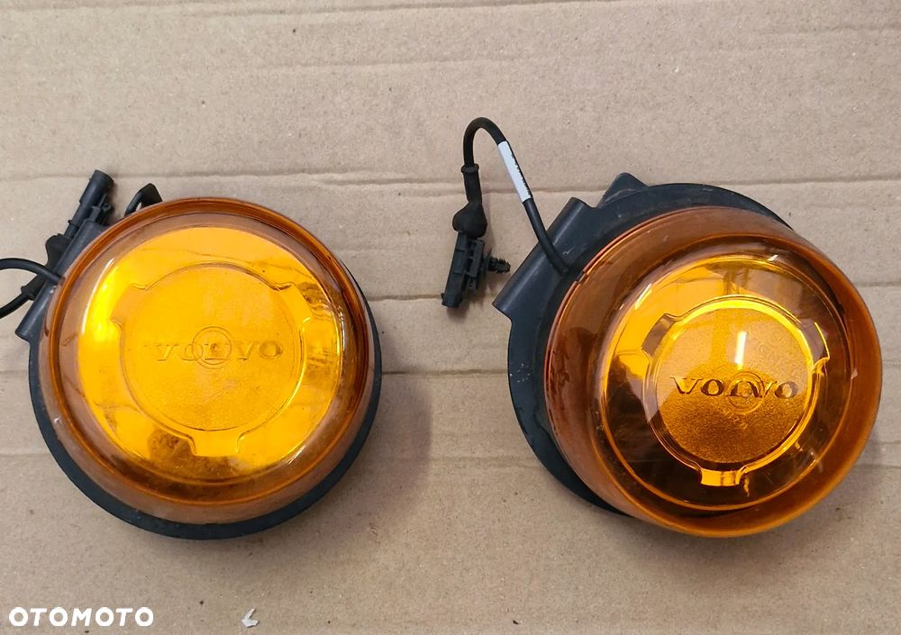 VOLVO FH4 FH5 ŚWIATŁO OSTRZEGAWCZE KOGUT KOGUTY - 1
