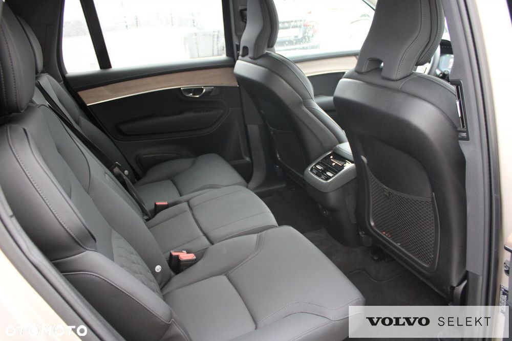 Volvo XC 90 - 13