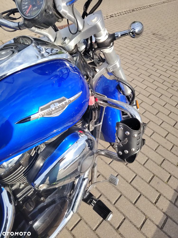Suzuki Boulevard - 13