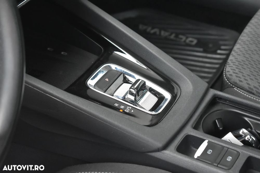 Skoda Octavia 2.0 TDI DSG Style - 16