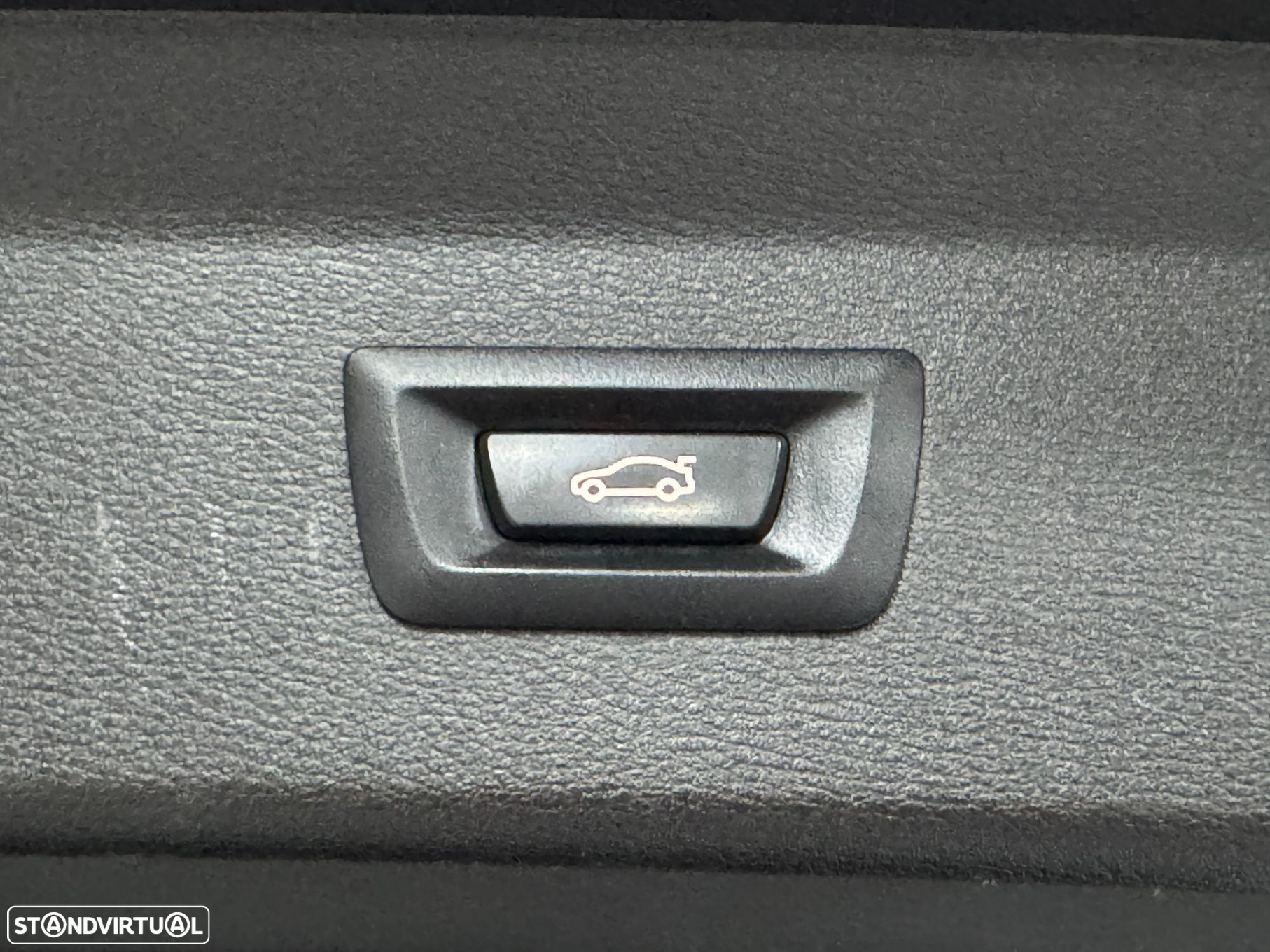BMW X1 16 d sDrive Advantage - 42