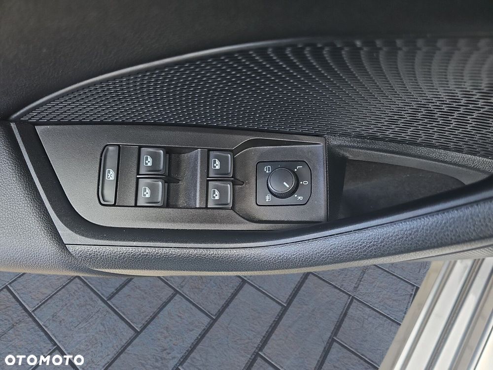 Skoda Octavia 1.5 TSI e-Tec Sportline DSG - 24