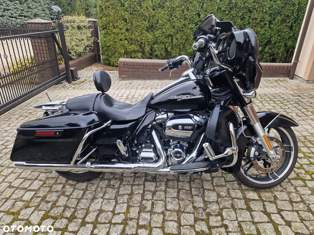 Harley-Davidson Touring Street Glide - 1