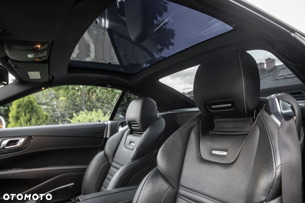 Mercedes-Benz SL 63 AMG AMG Speedshift MCT 7-Gang Sportgetriebe AMG Performance Package - 34