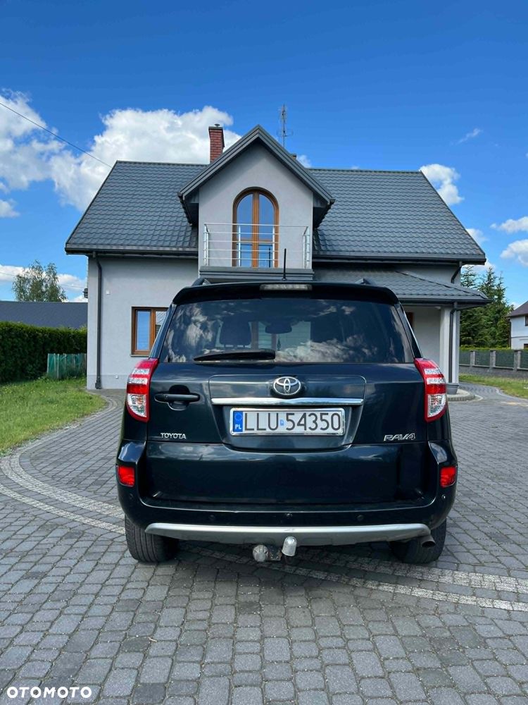 Toyota RAV4 - 4