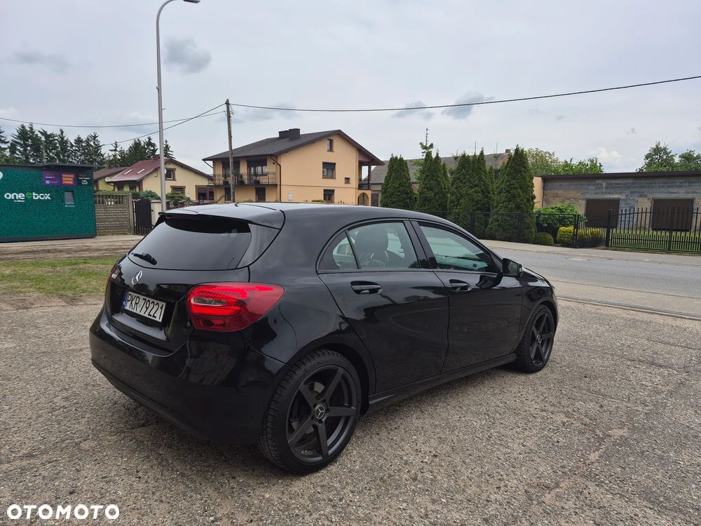 Mercedes-Benz Klasa A 180 d AMG Line - 12