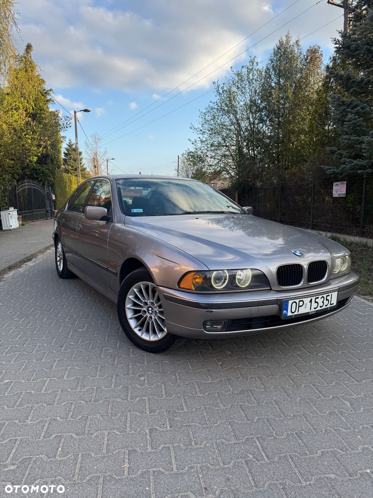 BMW Seria 5 520i - 2