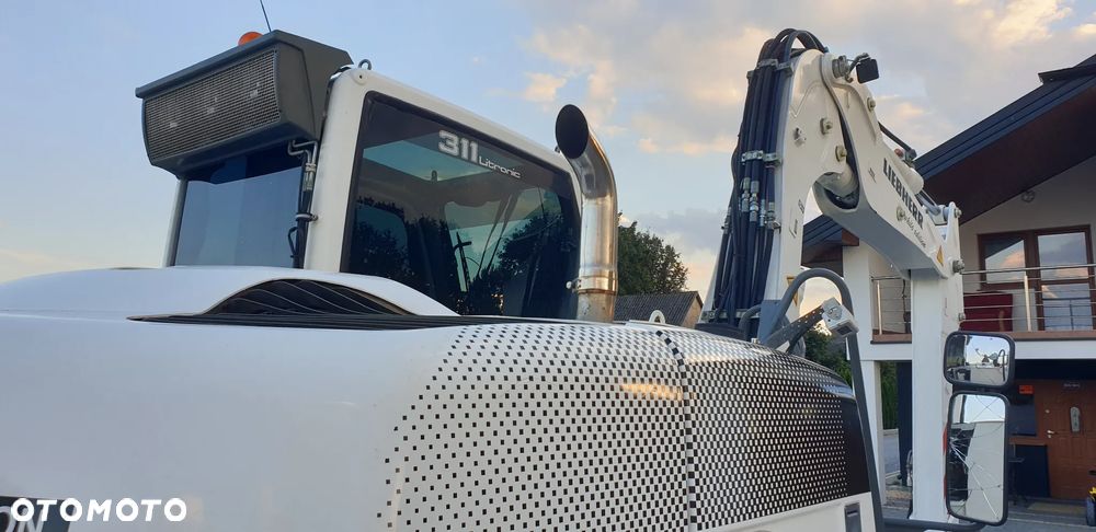 Liebherr 311 rok 2007 łyżka skarpowa hydr. + do kopania 2xpług klima oryginał - 26