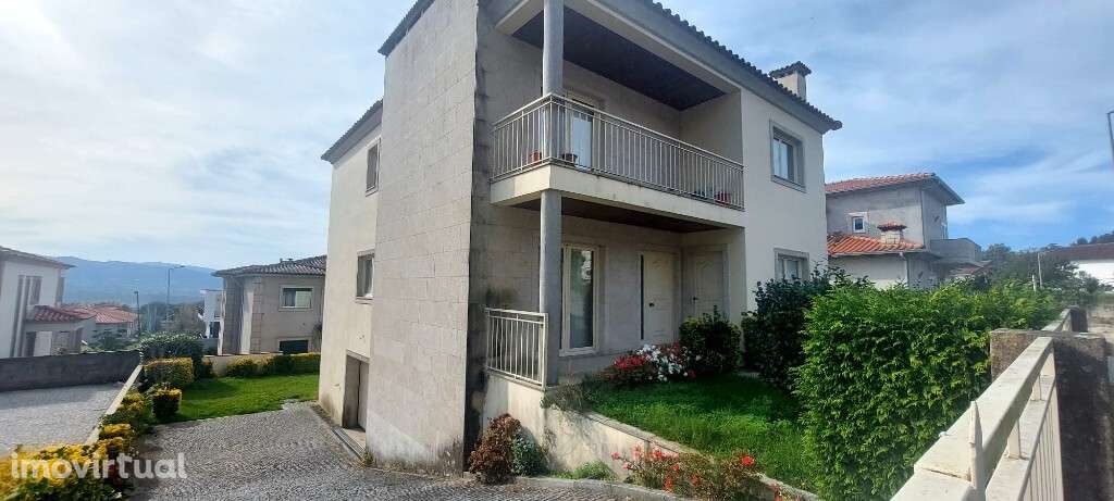 Moradia Indiv. V4 - Caires - Grande imagem: 4/27