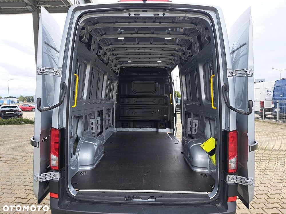 Volkswagen Crafter 35 Furgon, 2,0 TDI SCR 177KM,  6-bieg man., r.o: 4490 mm - 21