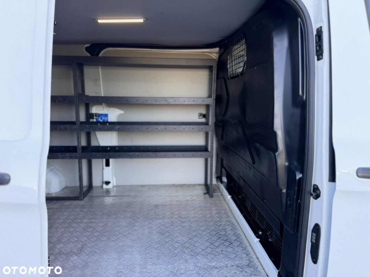 Ford Transit Custom - 10