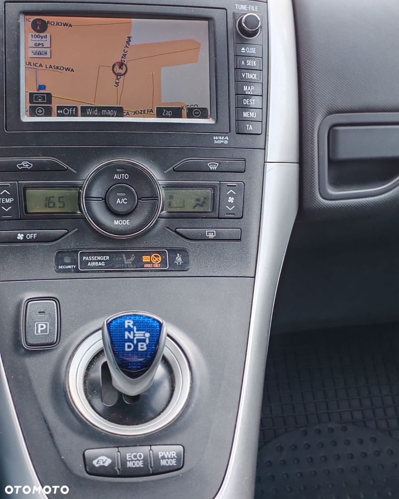 Toyota Auris - 5
