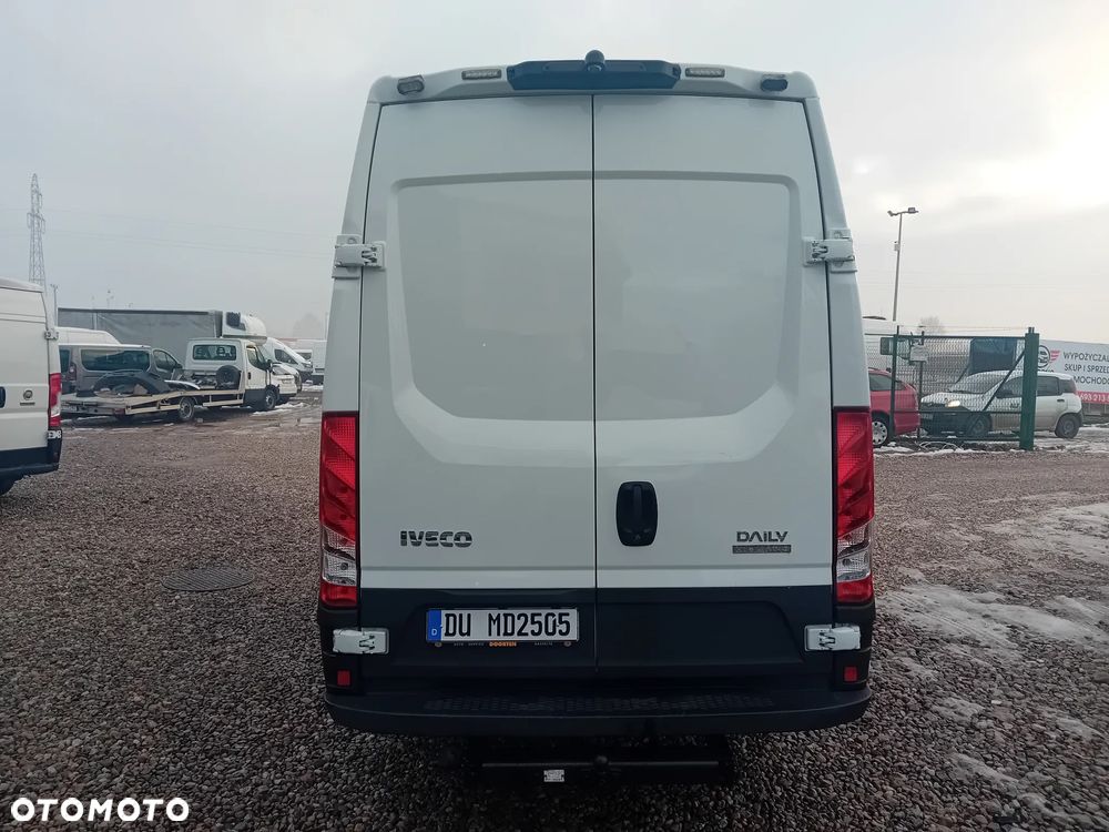 Iveco Daily Bliźniak - 6