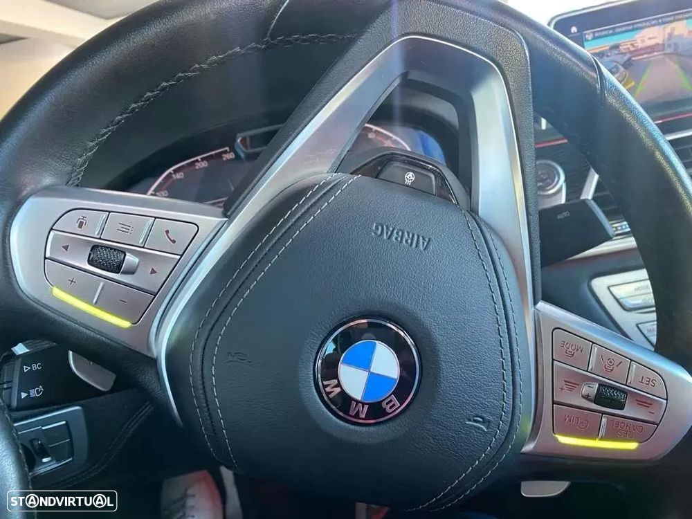 BMW 740 d xDrive Pack M Auto - 24
