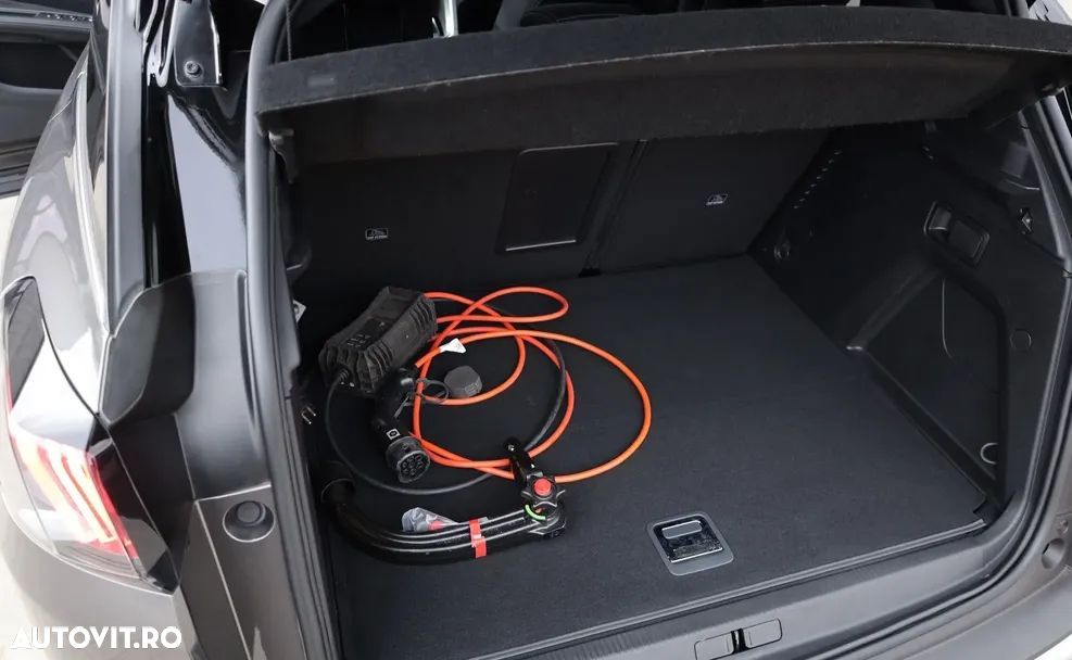 Peugeot 3008 PHEV 225 EAT8 Active Pack - 2