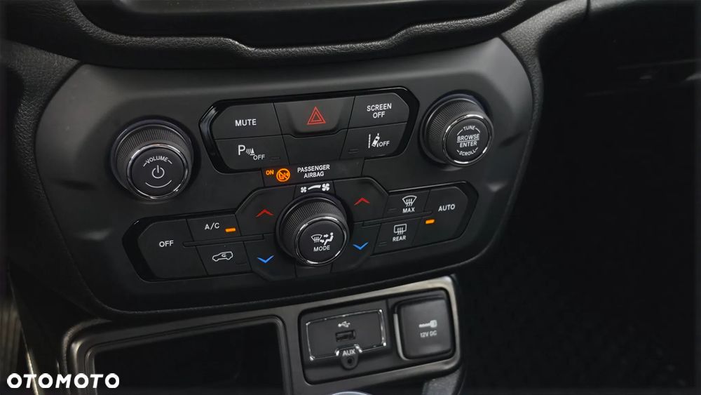 Jeep Renegade 1.6 MultiJet Limited - 30