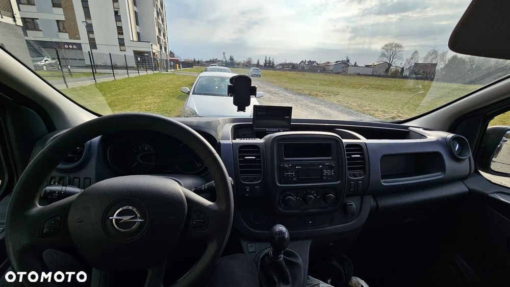 Opel Vivaro - 9
