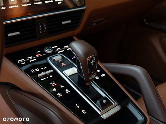 Porsche Cayenne Platinum Edition - 19